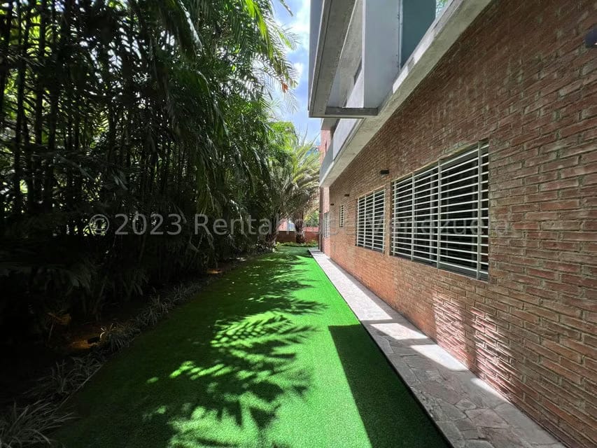 Apartamento (Duplex) en Venta en Campo Alegre, Distrito Metropolitano - 47