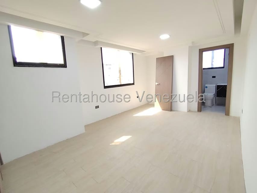 Apartamento (1 Nivel) en Venta en El Bosque, Aragua - 31