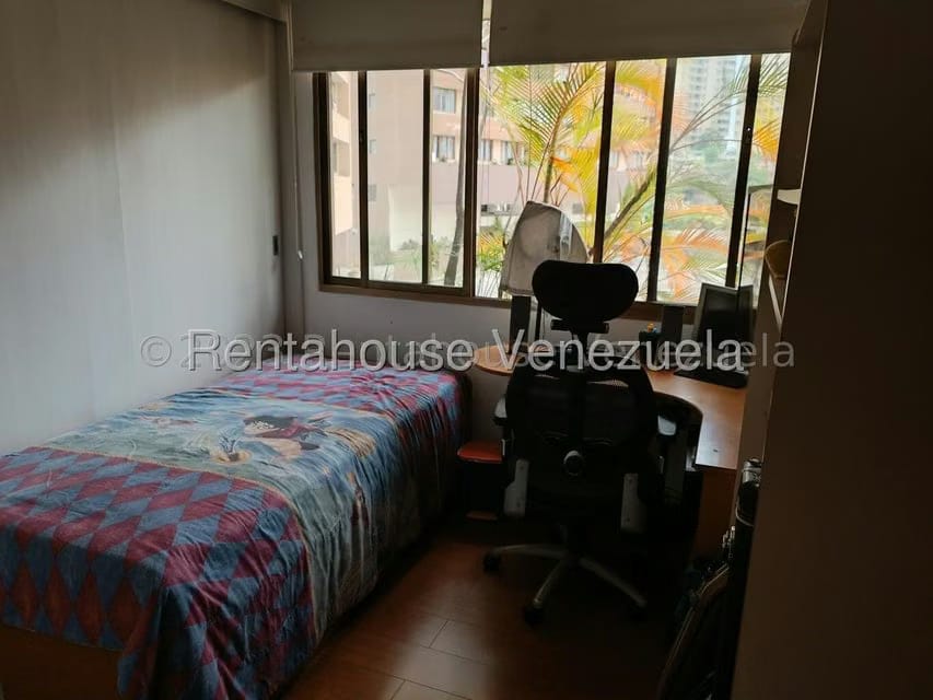 Apartamento (1 Nivel) en Alquiler en Colinas de Quinta Altamira, Distrito Metropolitano - 16