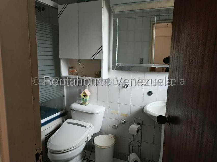 Apartamento (1 Nivel) en Alquiler en Colinas de Quinta Altamira, Distrito Metropolitano - 22