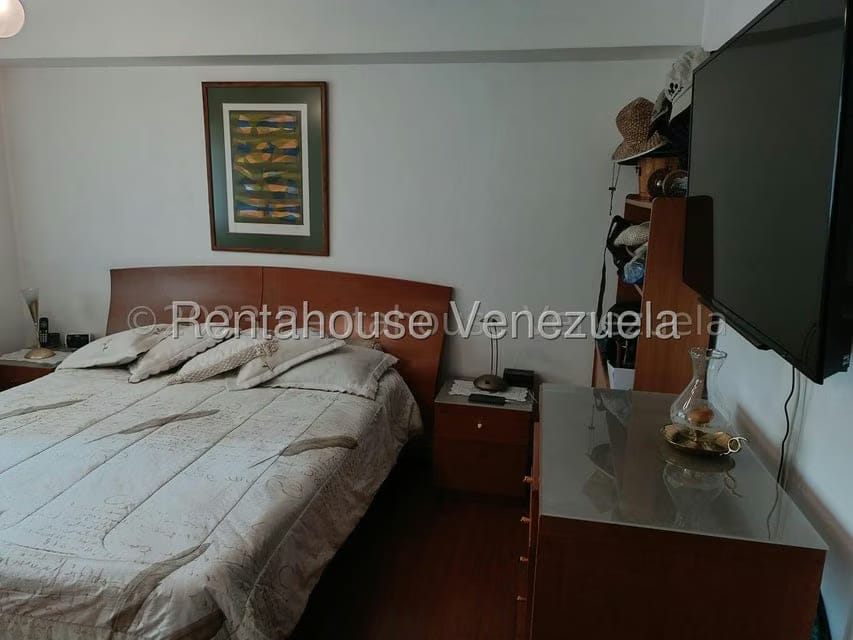 Apartamento (1 Nivel) en Alquiler en Colinas de Quinta Altamira, Distrito Metropolitano - 24