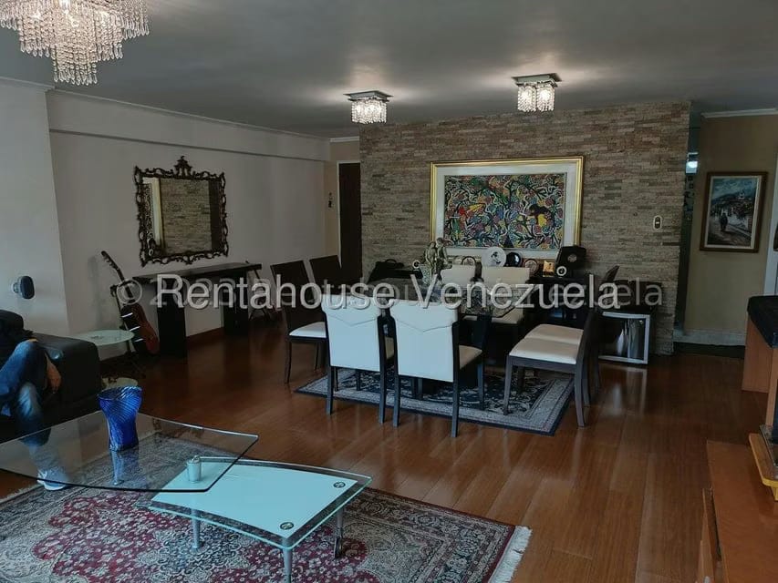 Apartamento (1 Nivel) en Alquiler en Colinas de Quinta Altamira, Distrito Metropolitano - 28
