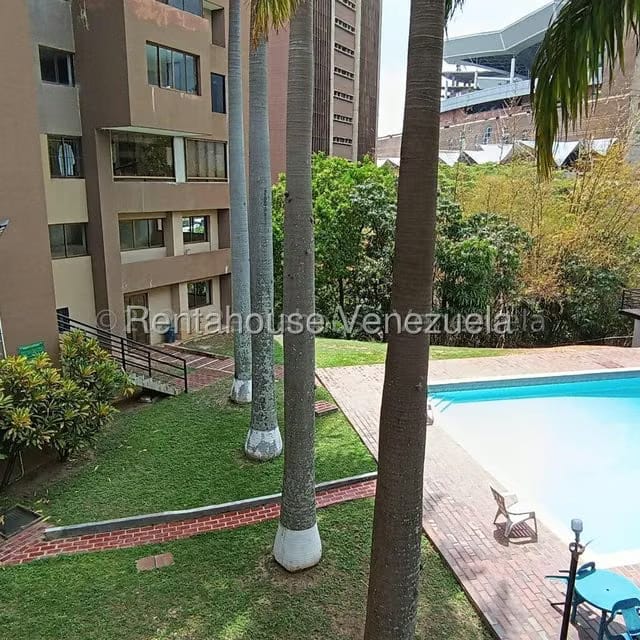 Apartamento (1 Nivel) en Alquiler en Colinas de Quinta Altamira, Distrito Metropolitano - 37