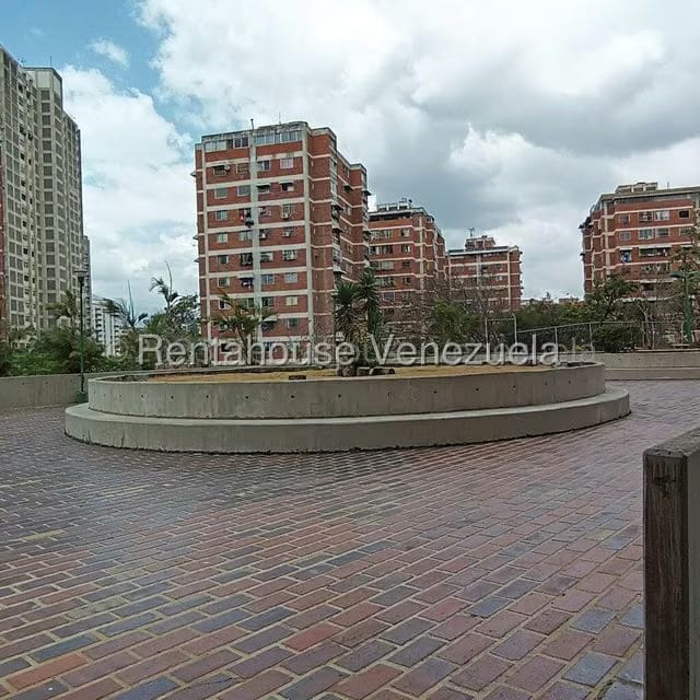 Apartamento (1 Nivel) en Alquiler en Colinas de Quinta Altamira, Distrito Metropolitano - 40