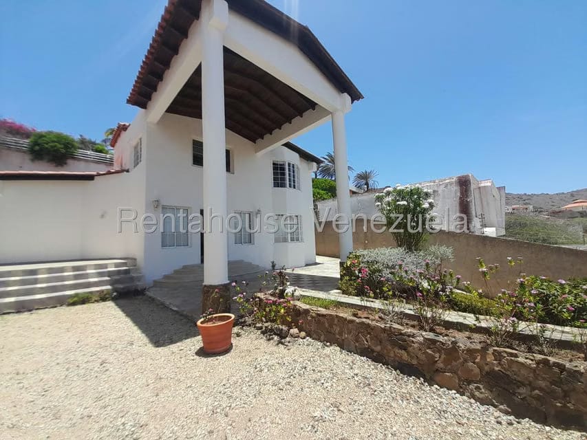 Casa (Duplex) en Venta en Pampatar, Nueva Esparta - 3