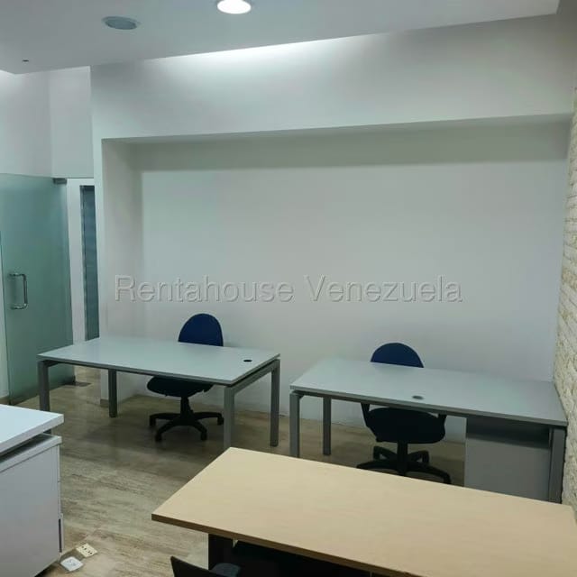Comercial (Oficina) en Venta en Los Palos Grandes, Distrito Metropolitano - 11