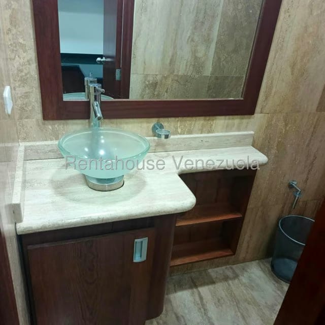 Comercial (Oficina) en Venta en Los Palos Grandes, Distrito Metropolitano - 20