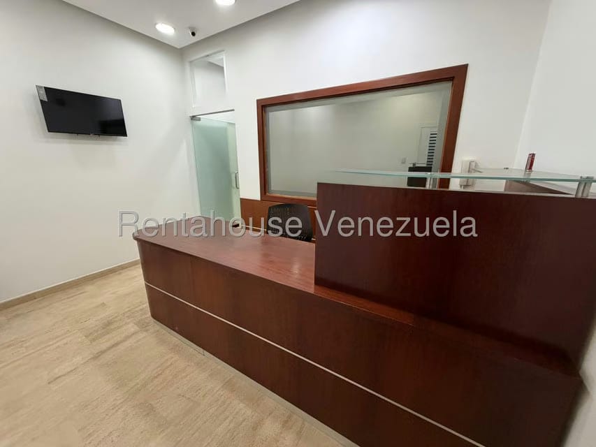 Comercial (Oficina) en Venta en Los Palos Grandes, Distrito Metropolitano - 3