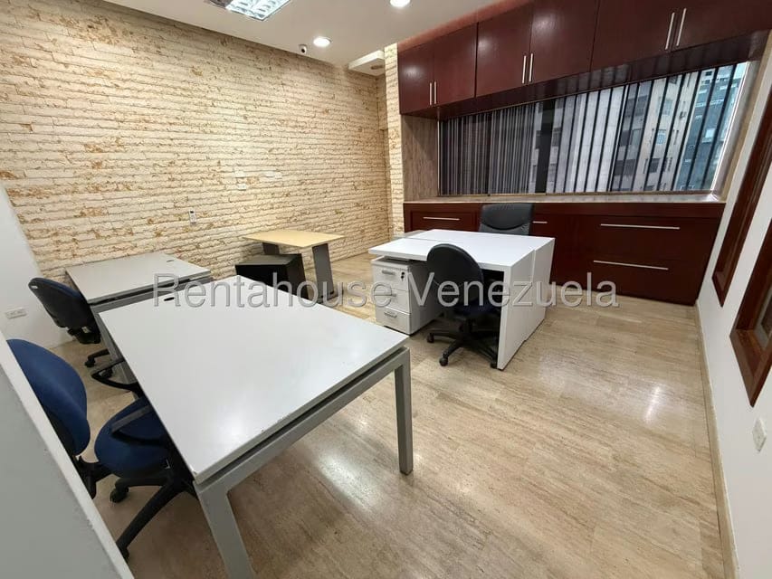 Comercial (Oficina) en Venta en Los Palos Grandes, Distrito Metropolitano - 10