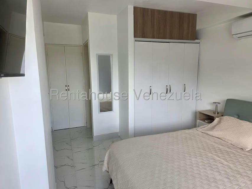 Apartamento (1 Nivel) en Venta en Lomas del Sol, Distrito Metropolitano - 15
