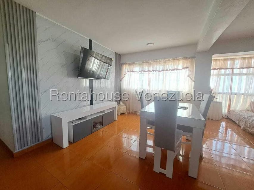 Apartamento (Multiples Niveles) en Venta en Centro, Aragua - 11