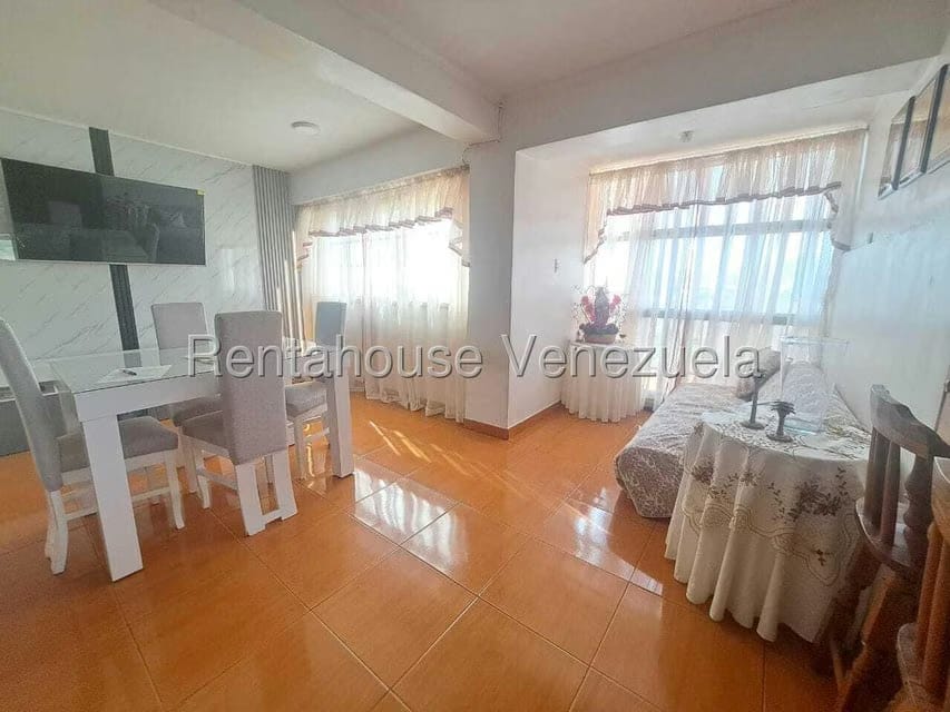 Apartamento (Multiples Niveles) en Venta en Centro, Aragua - 8