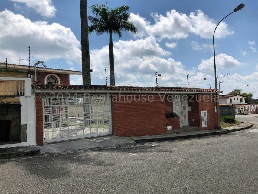 Casa (Duplex) en Venta en Parque el Retiro, Miranda - 37