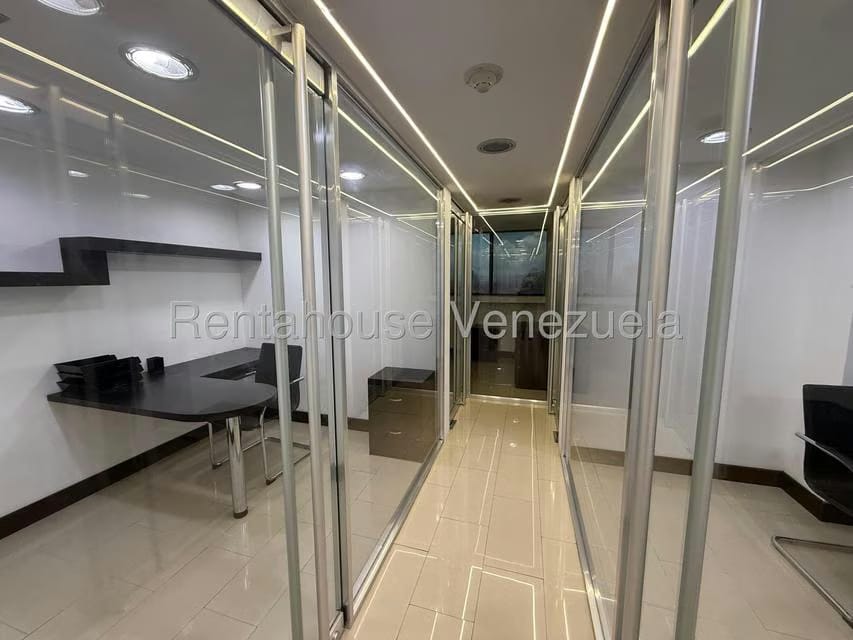 Comercial (Oficina) en Venta en La Viña, Carabobo - 11