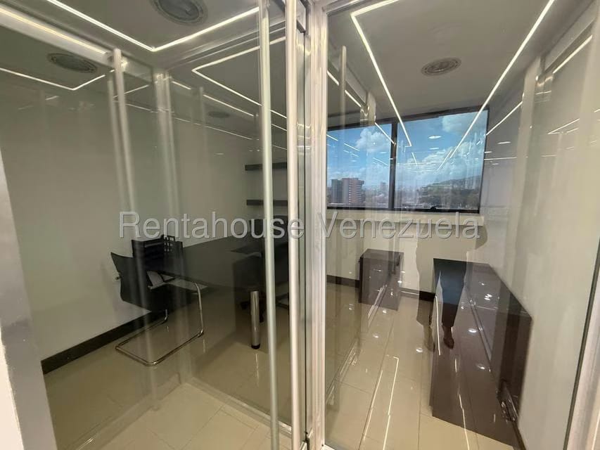 Comercial (Oficina) en Venta en La Viña, Carabobo - 12