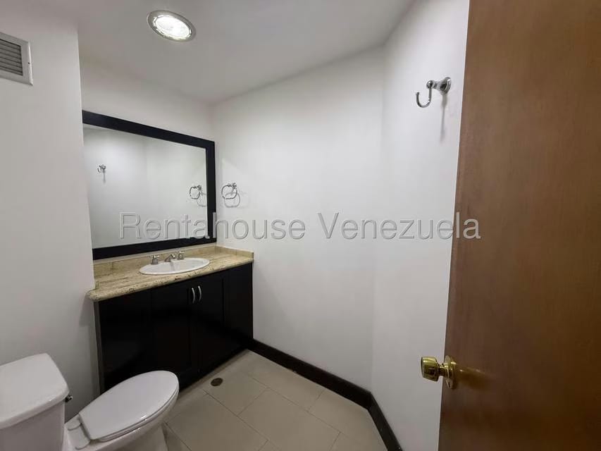 Comercial (Oficina) en Venta en La Viña, Carabobo - 15
