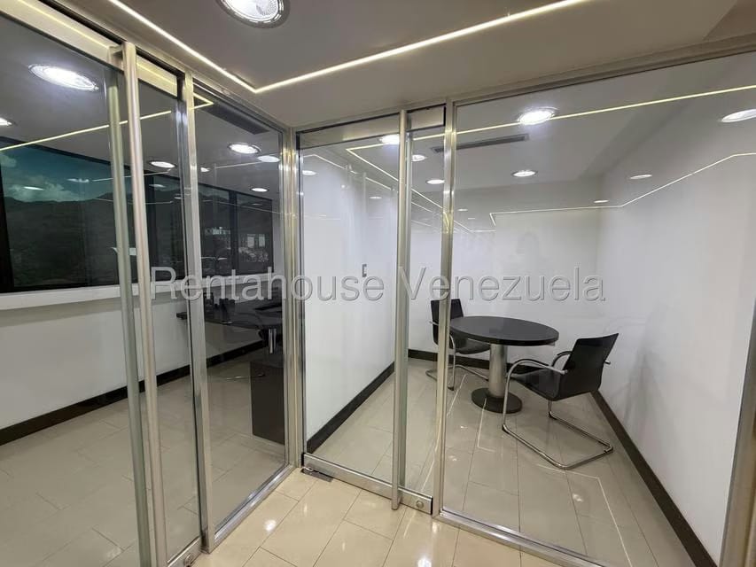 Comercial (Oficina) en Venta en La Viña, Carabobo - 10
