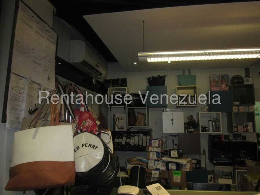 Comercial (Local Comercial) en Venta en La Campiña, Distrito Metropolitano - 6