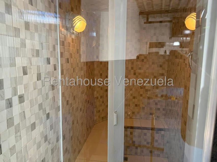 Casa (1 Nivel) en Venta en La Trinidad, Distrito Metropolitano - 23