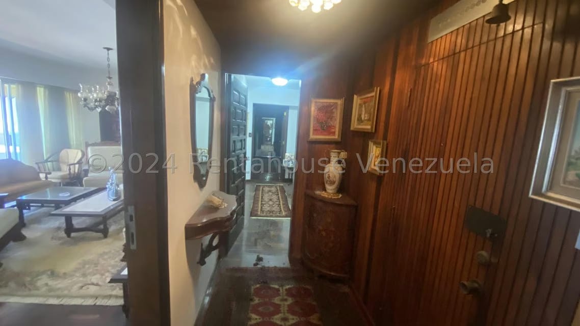 Apartamento (1 Nivel) en Alquiler en Colinas de Santa Monica, Distrito Metropolitano - 14