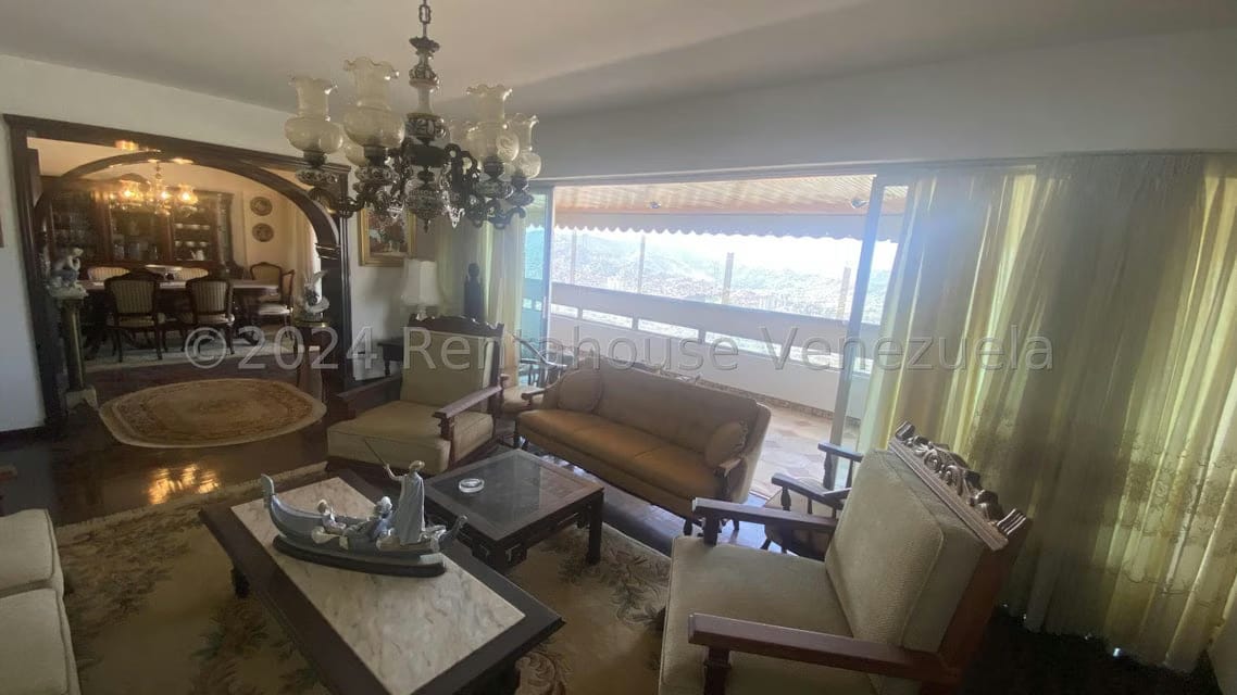 Apartamento (1 Nivel) en Alquiler en Colinas de Santa Monica, Distrito Metropolitano - 3