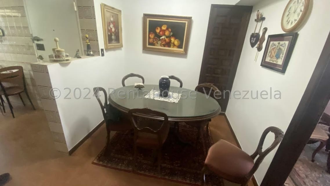 Apartamento (1 Nivel) en Alquiler en Colinas de Santa Monica, Distrito Metropolitano - 9