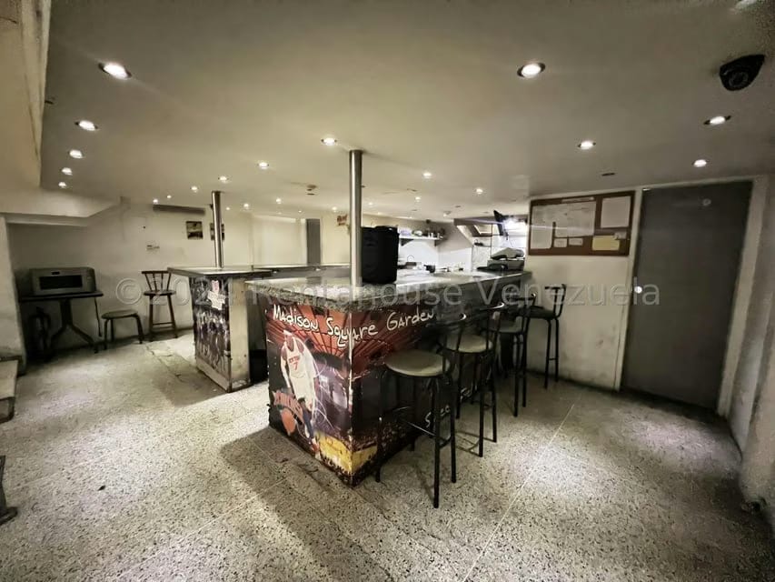 Comercial (Local Comercial) en Venta en La Candelaria, Distrito Metropolitano - 11