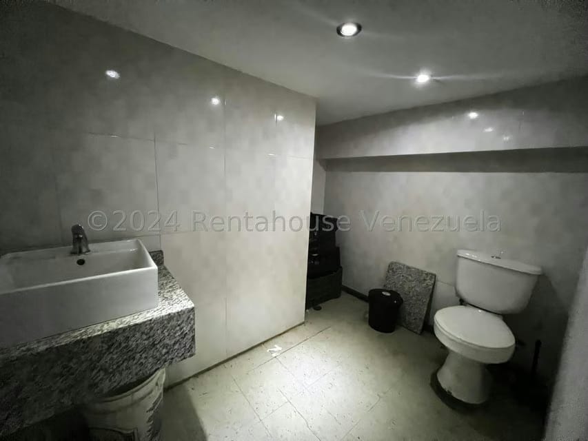 Comercial (Local Comercial) en Venta en La Candelaria, Distrito Metropolitano - 25