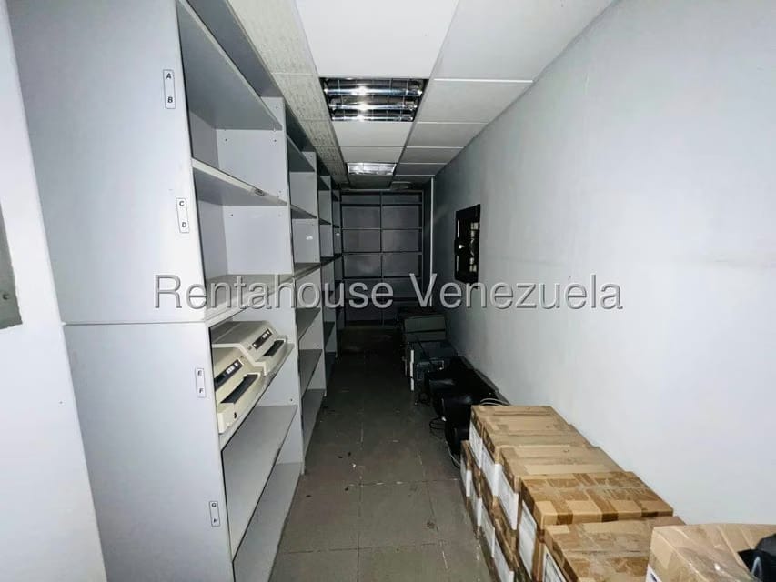 Comercial (Oficina) en Venta en Centro, Aragua - 12