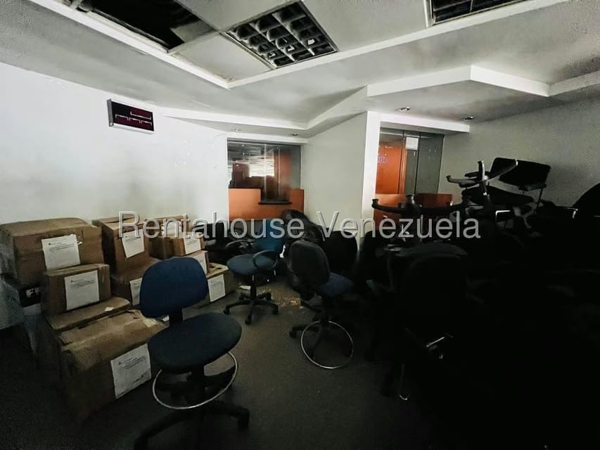 Comercial (Oficina) en Venta en Centro, Aragua - 19