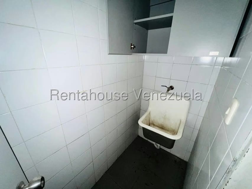Comercial (Oficina) en Venta en Centro, Aragua - 26