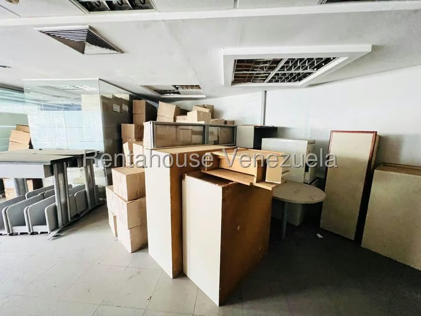 Comercial (Oficina) en Venta en Centro, Aragua - 4