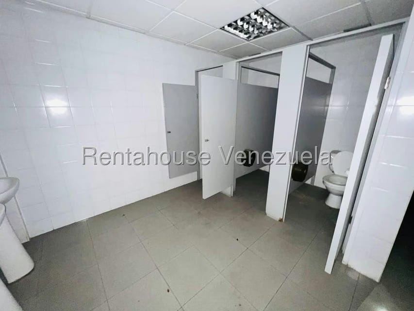 Comercial (Oficina) en Venta en Centro, Aragua - 34