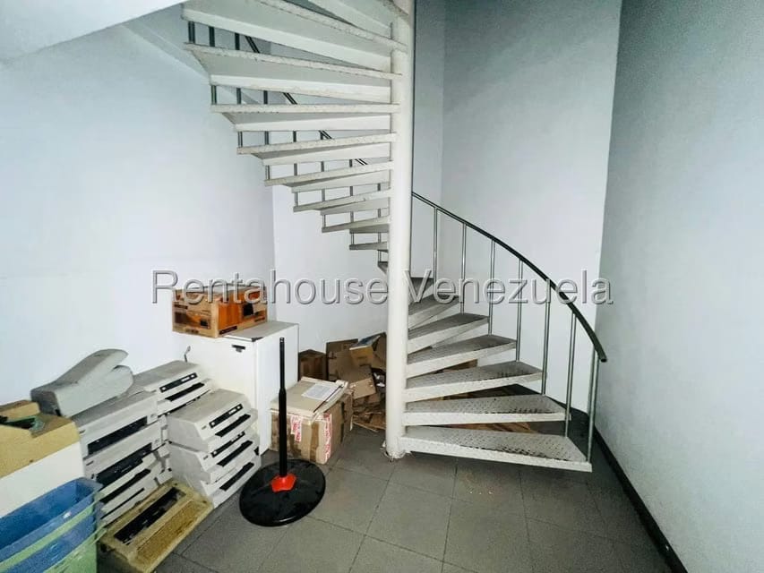 Comercial (Oficina) en Venta en Centro, Aragua - 35