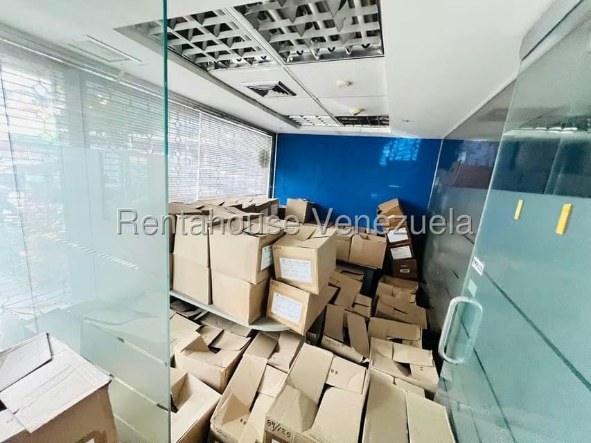 Comercial (Oficina) en Venta en Centro, Aragua - 5