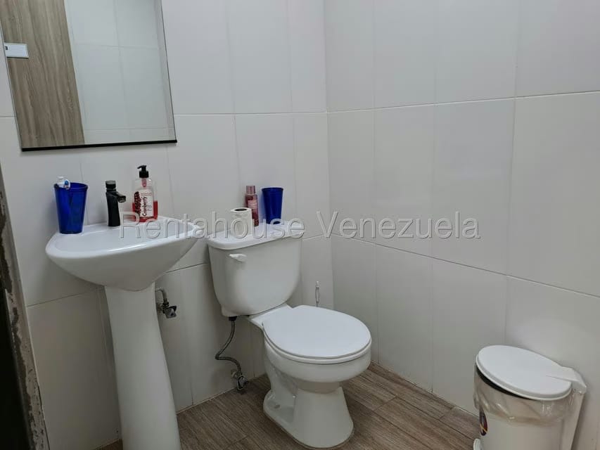 Comercial (Galpon - Deposito) en Venta en Zona Industrial Las Vegas, Aragua - 102