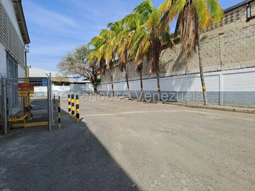 Comercial (Galpon - Deposito) en Venta en Zona Industrial Las Vegas, Aragua - 103