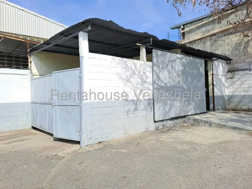 Comercial (Galpon - Deposito) en Venta en Zona Industrial Las Vegas, Aragua - 107