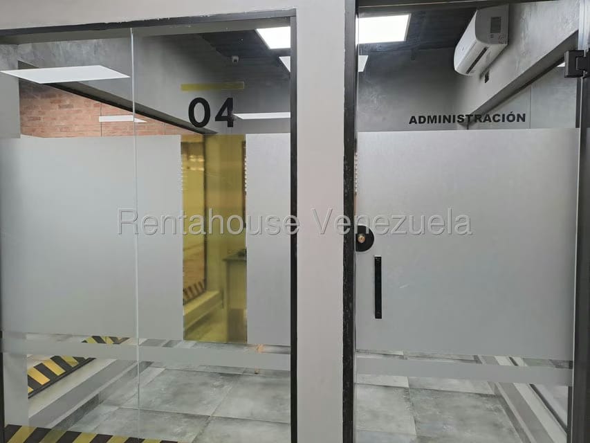 Comercial (Galpon - Deposito) en Venta en Zona Industrial Las Vegas, Aragua - 28