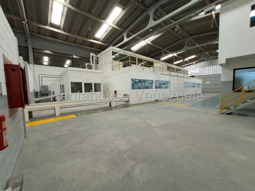 Comercial (Galpon - Deposito) en Venta en Zona Industrial Las Vegas, Aragua - 60