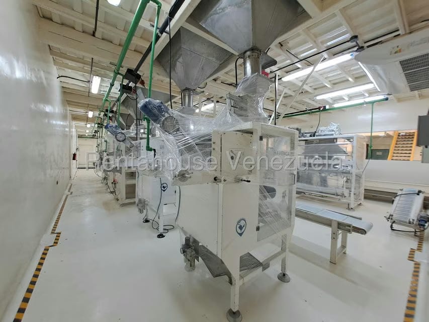 Comercial (Galpon - Deposito) en Venta en Zona Industrial Las Vegas, Aragua - 71