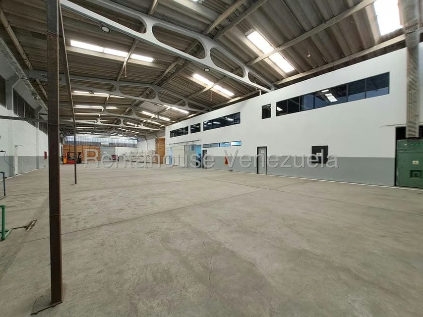 Comercial (Galpon - Deposito) en Venta en Zona Industrial Las Vegas, Aragua - 77