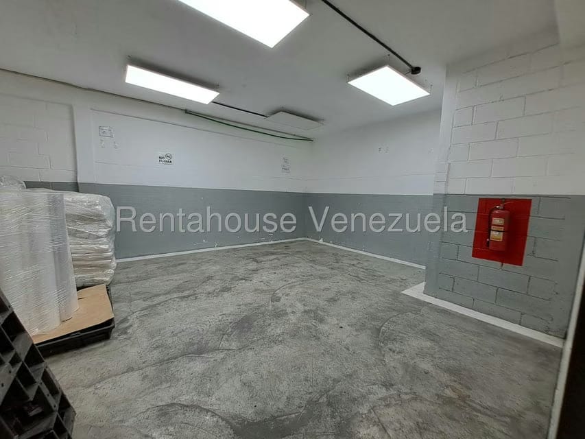 Comercial (Galpon - Deposito) en Venta en Zona Industrial Las Vegas, Aragua - 85
