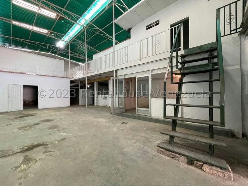 Comercial (Galpon - Deposito) en Venta en 23 de Enero, Aragua - 18