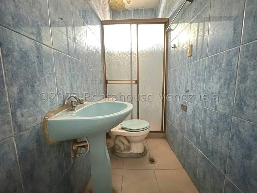 Comercial (Galpon - Deposito) en Venta en 23 de Enero, Aragua - 25