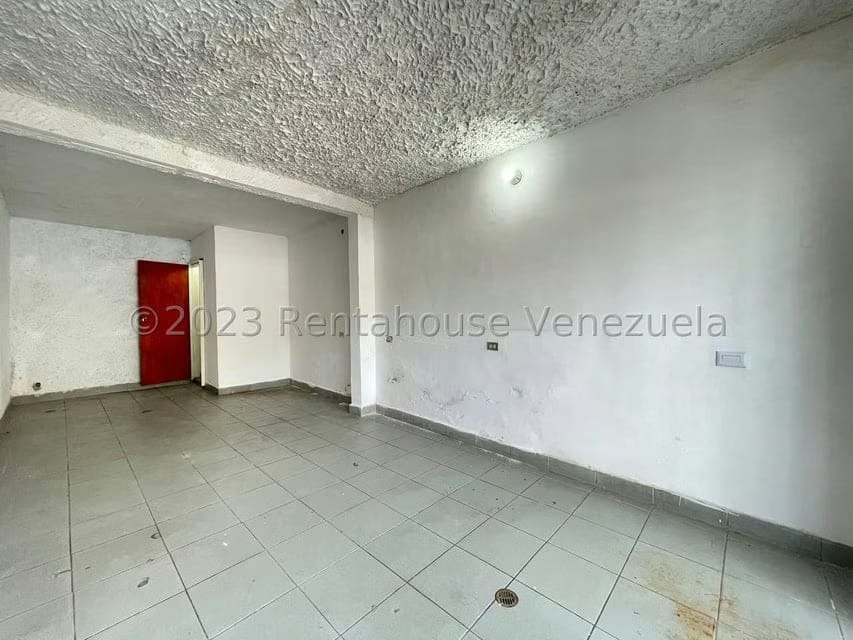 Comercial (Galpon - Deposito) en Venta en 23 de Enero, Aragua - 5