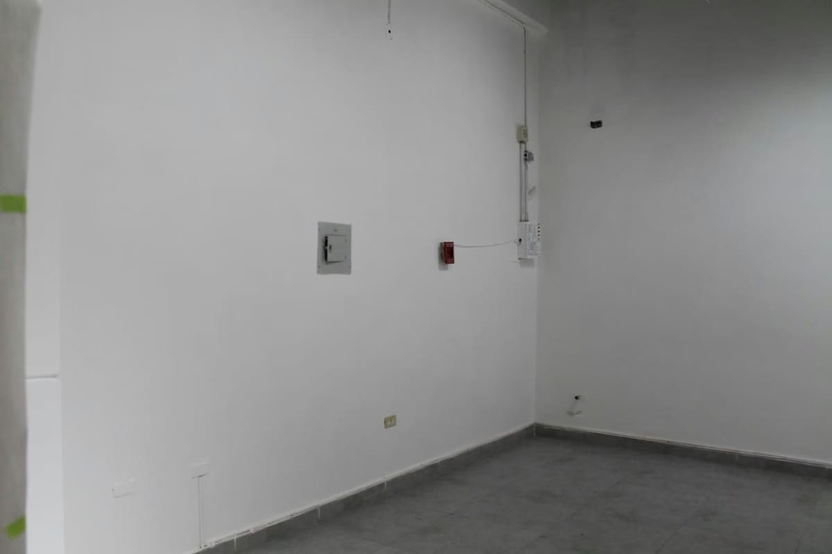 Local En Alquiler - C.C Rodeo Plaza - Mérida - Estado Mérida