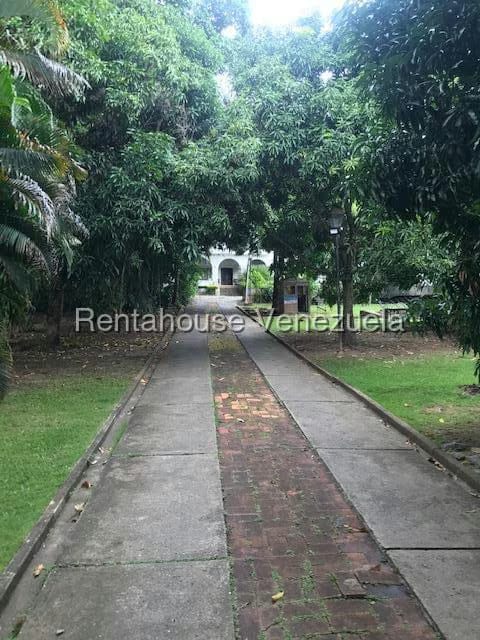 Casa (Colonial) en Venta en Los Chorros, Distrito Metropolitano - 11