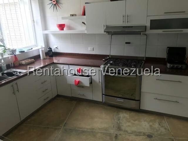 Casa (Colonial) en Venta en Los Chorros, Distrito Metropolitano - 10