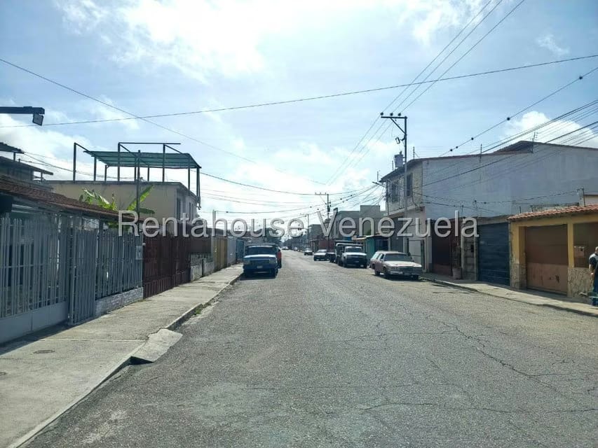 Comercial (Local Comercial) en Alquiler en Zona Oeste, Lara - 13